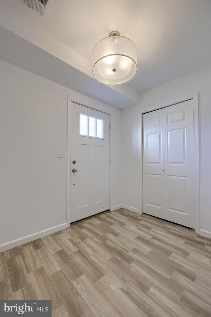 8 Southside Drive photo 4