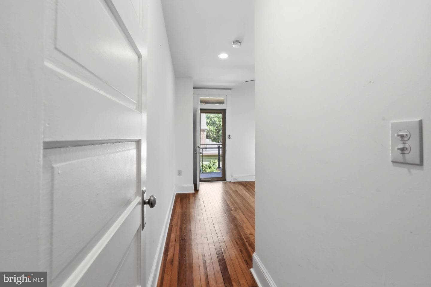 699 New Holland Avenue photo 28