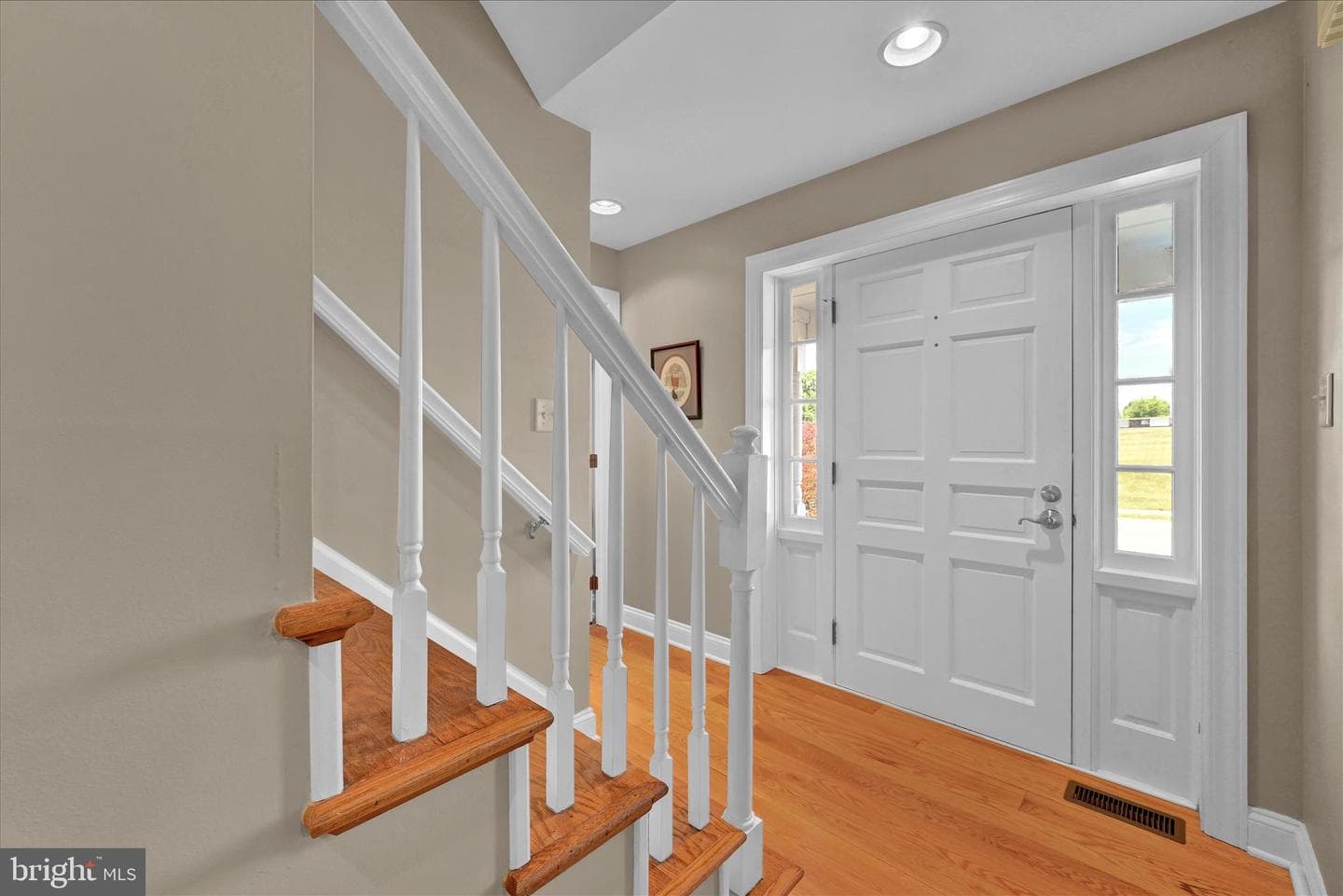 826 Blue Grass Road photo 2
