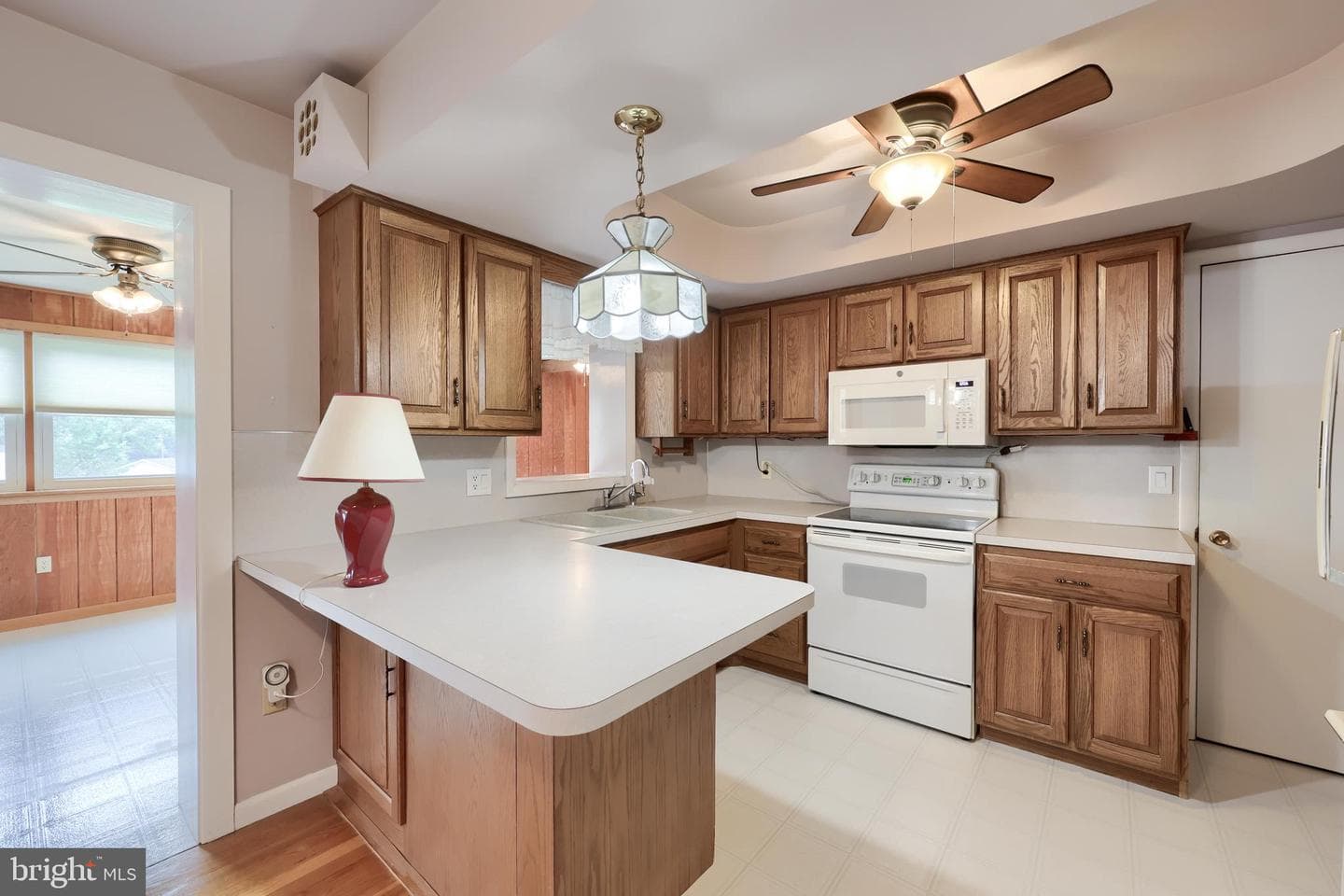 1118 Harriet Avenue photo 12