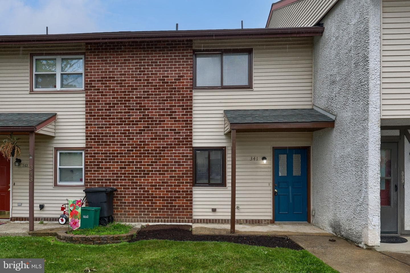 341 Greenland Drive, Lancaster