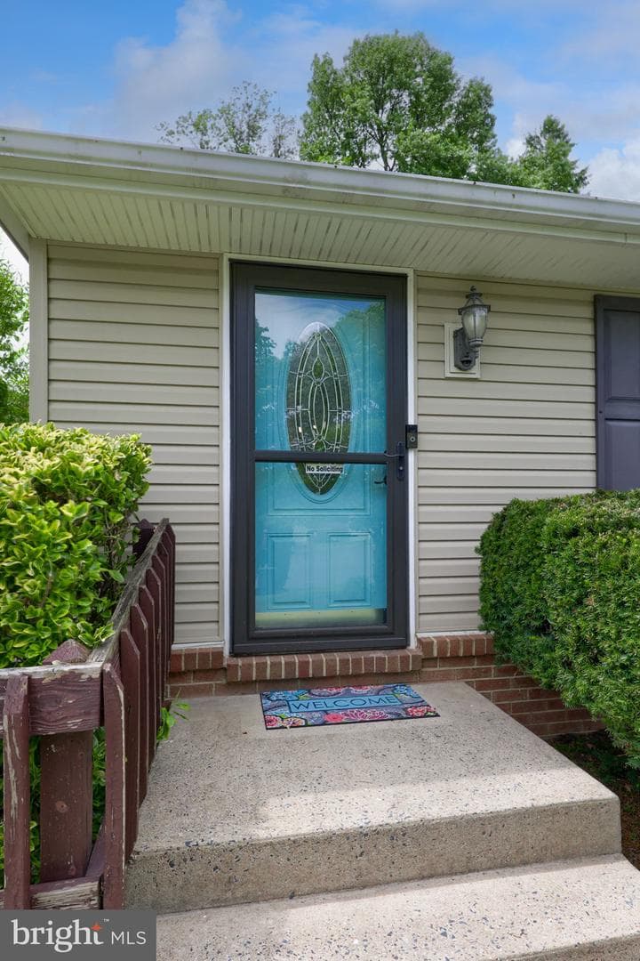 715 Kenton Road photo 2