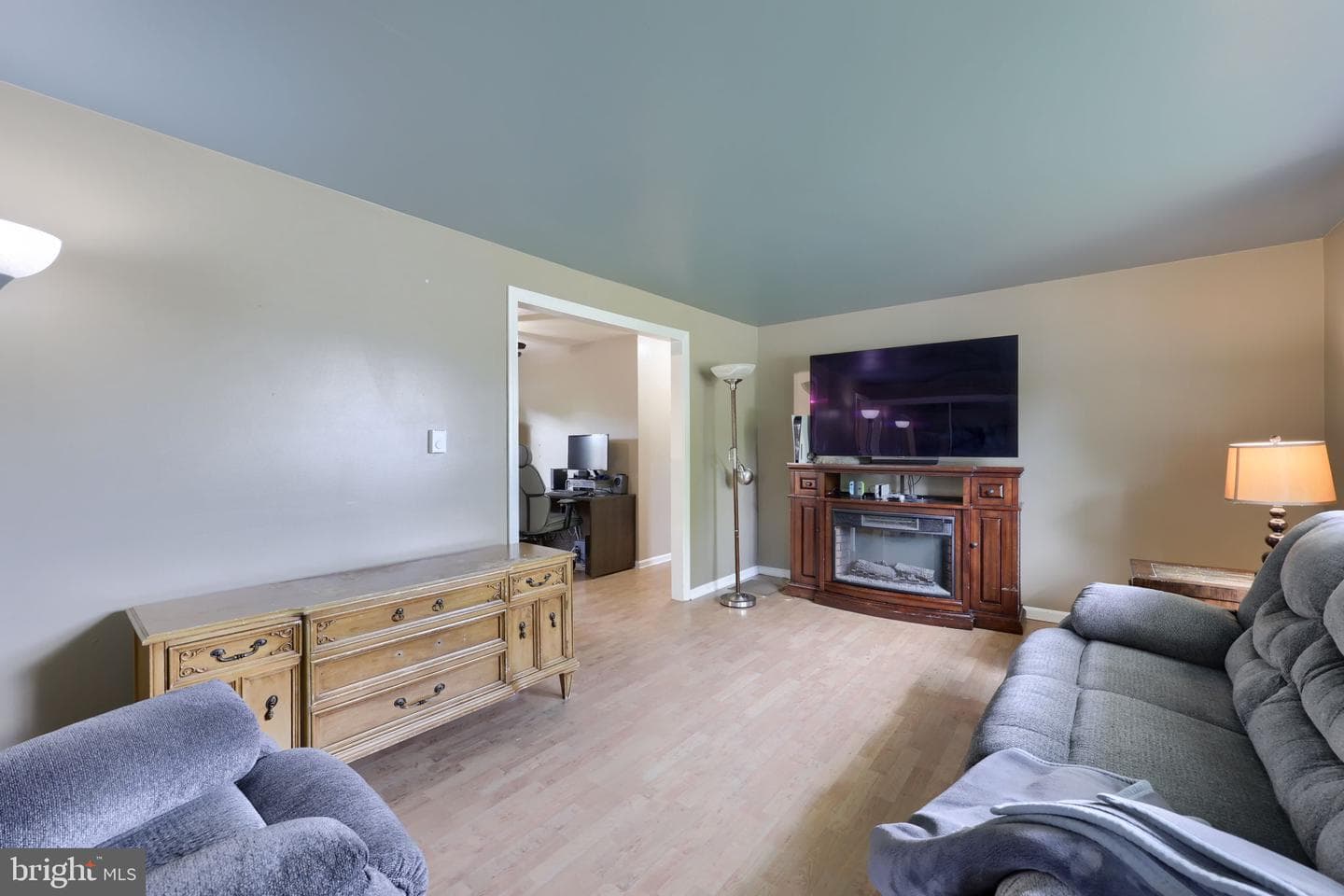715 Kenton Road photo 20