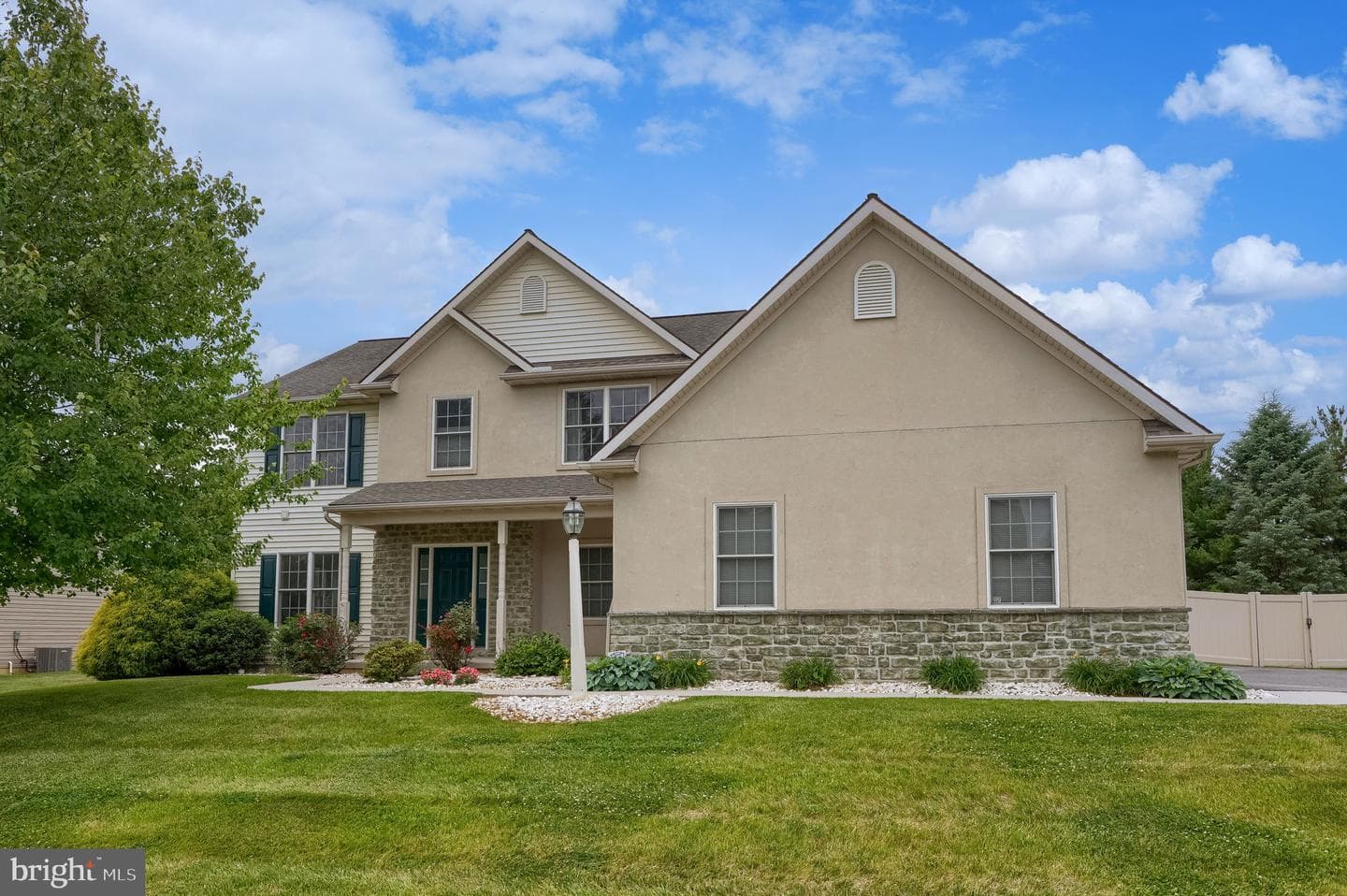20 Lewiston Circle photo 5