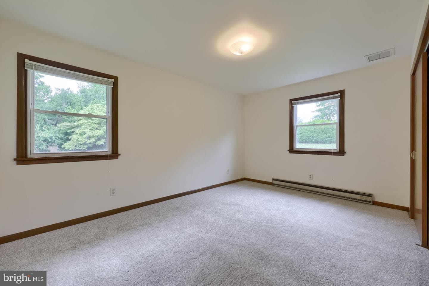 485 Summit Drive photo 22