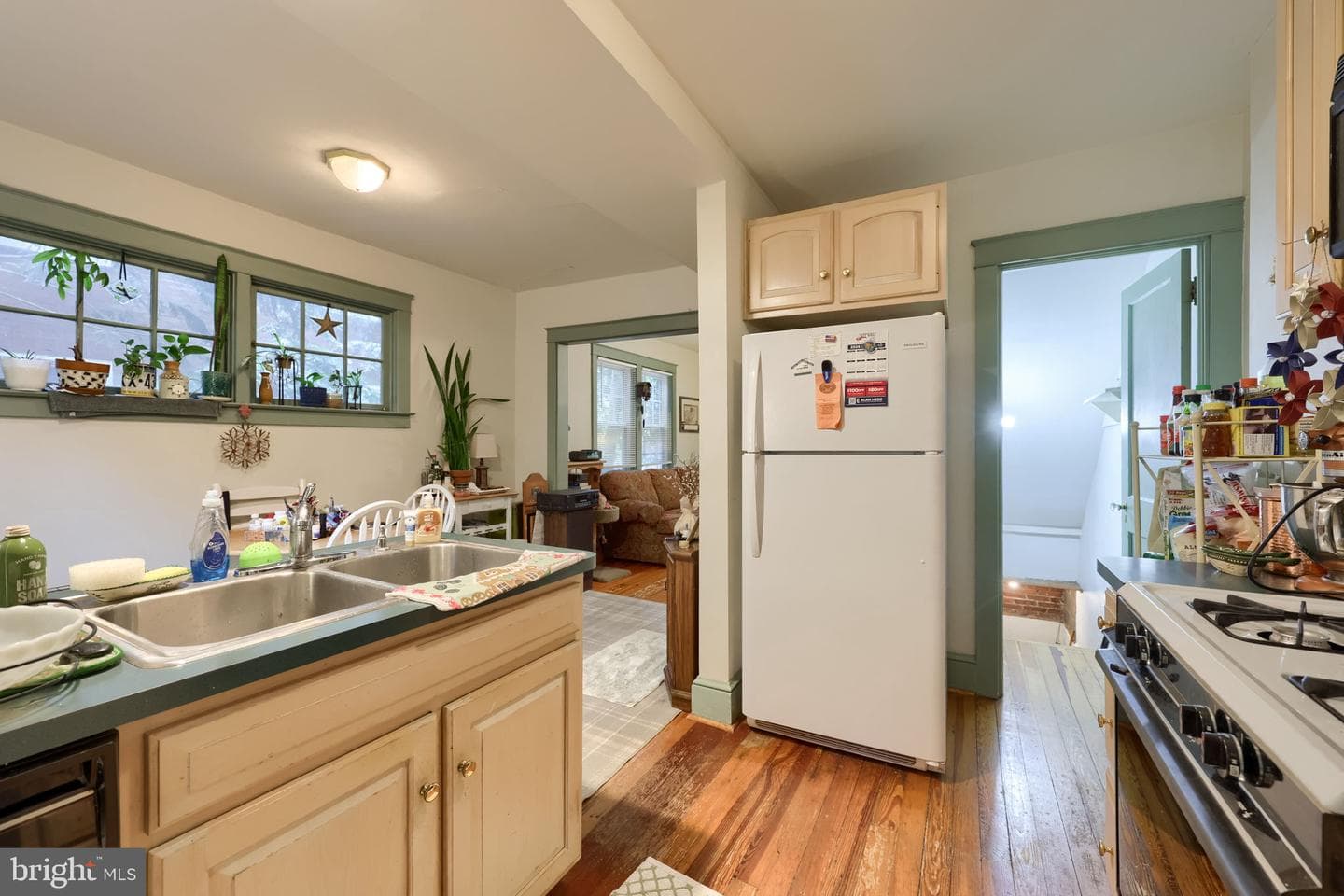 1172 Elm Avenue photo 14