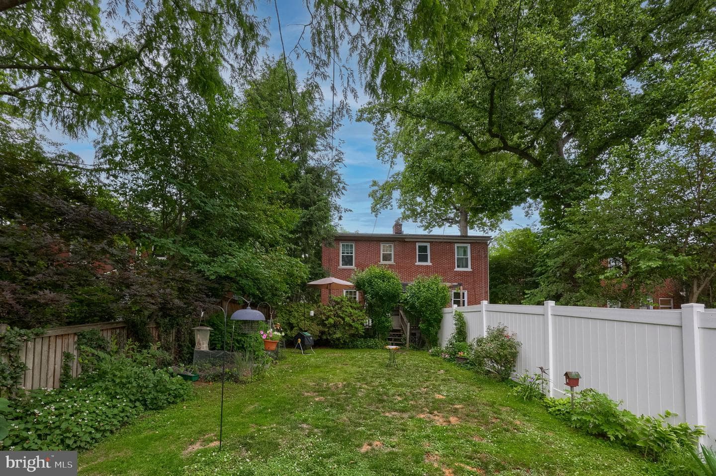 1172 Elm Avenue photo 25