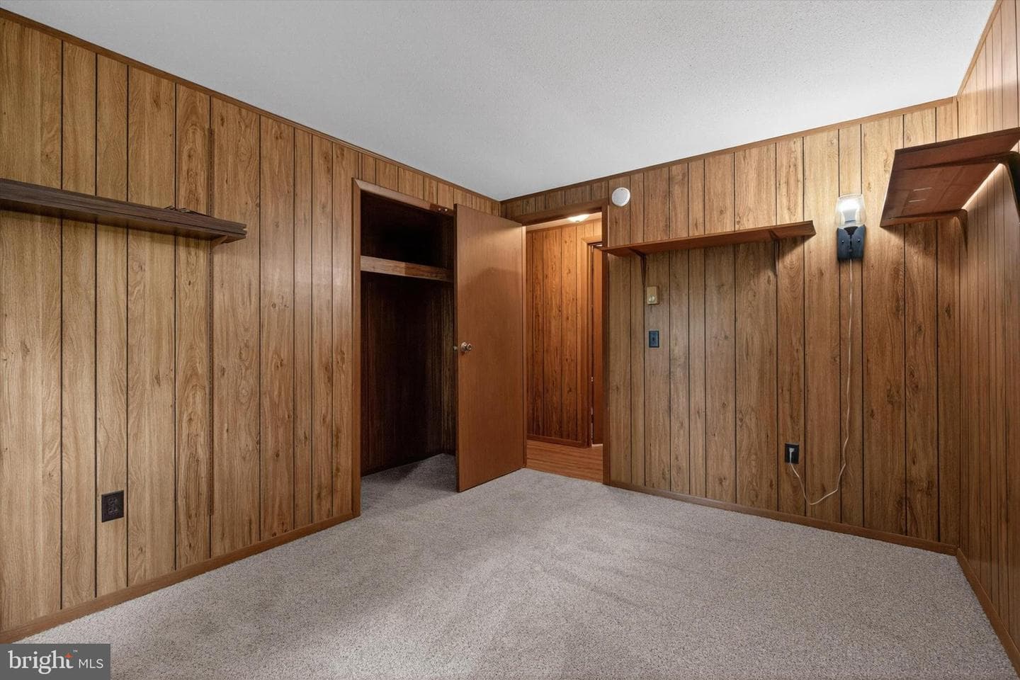 1048 Creek Road photo 10