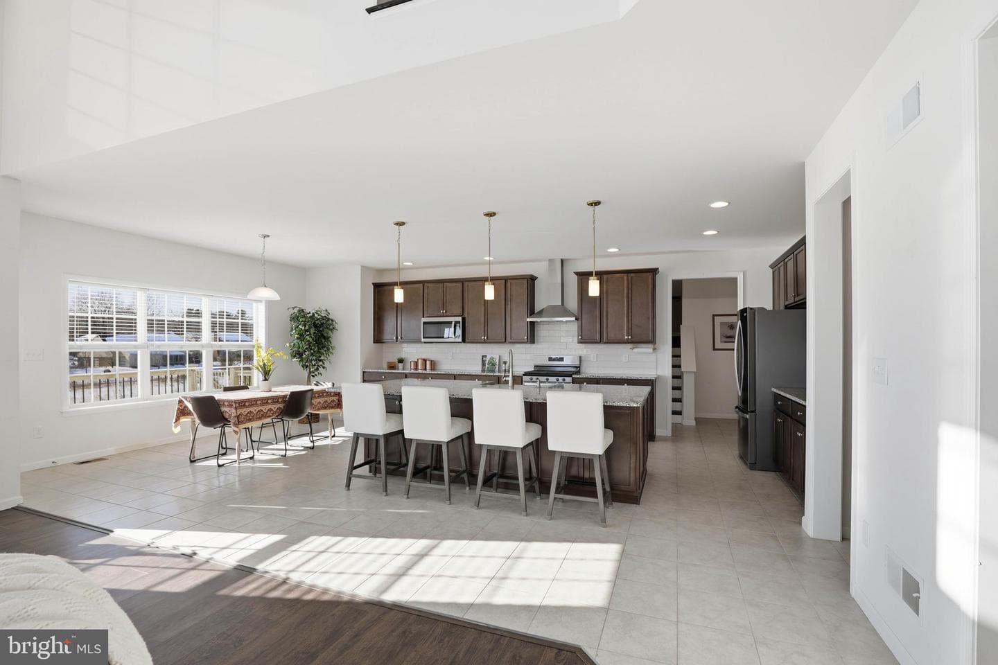 454 E Delp Road photo 16