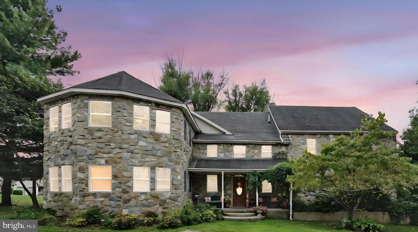 742 Power Road, Manheim