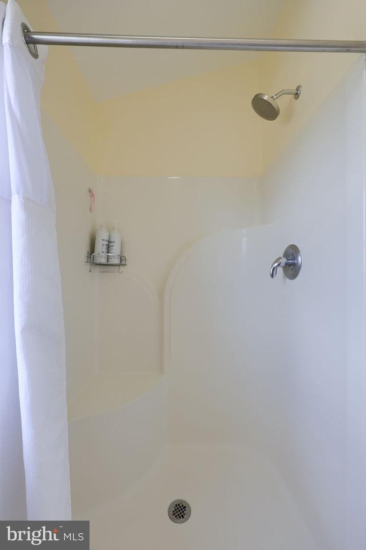 725 Skywalk Lane photo 31