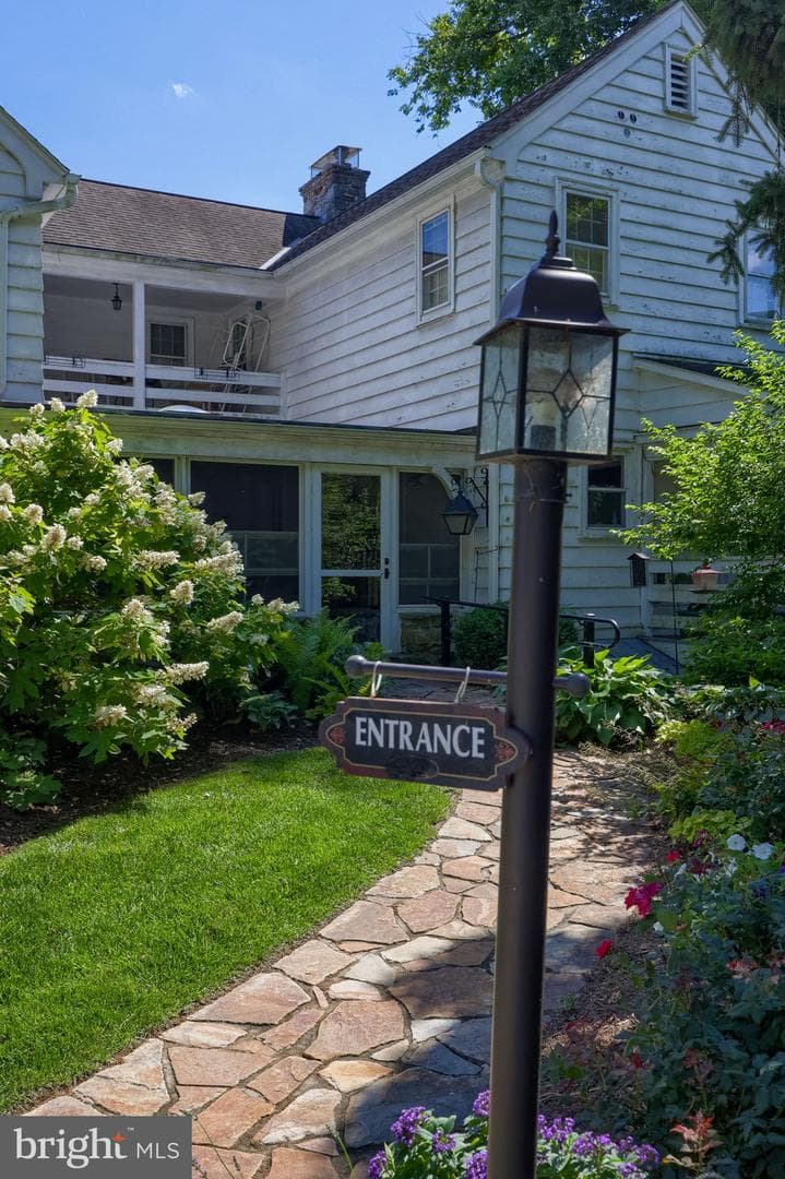 371 E Main Street photo 53