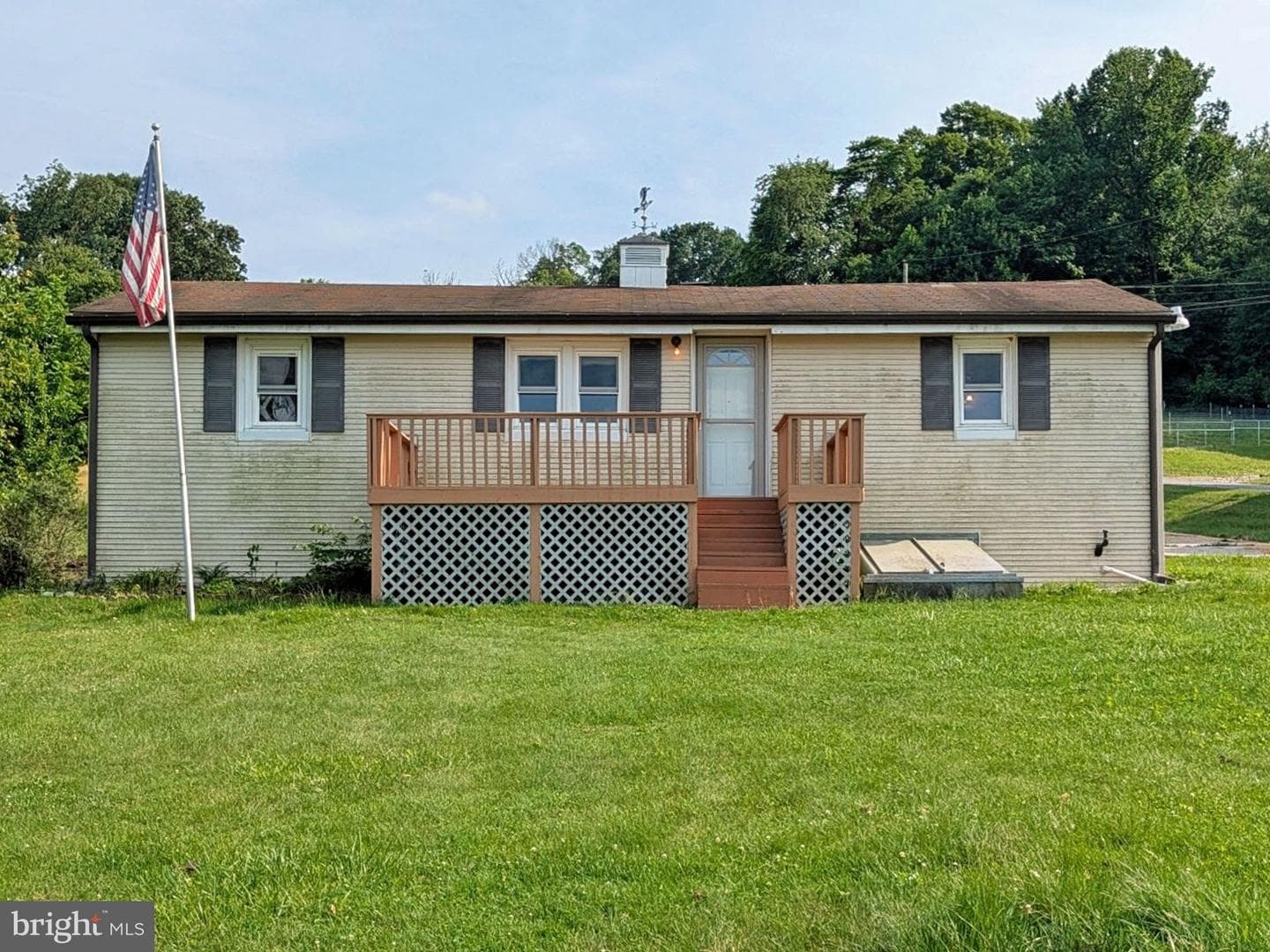 360 Schoolhouse Road, New Providence