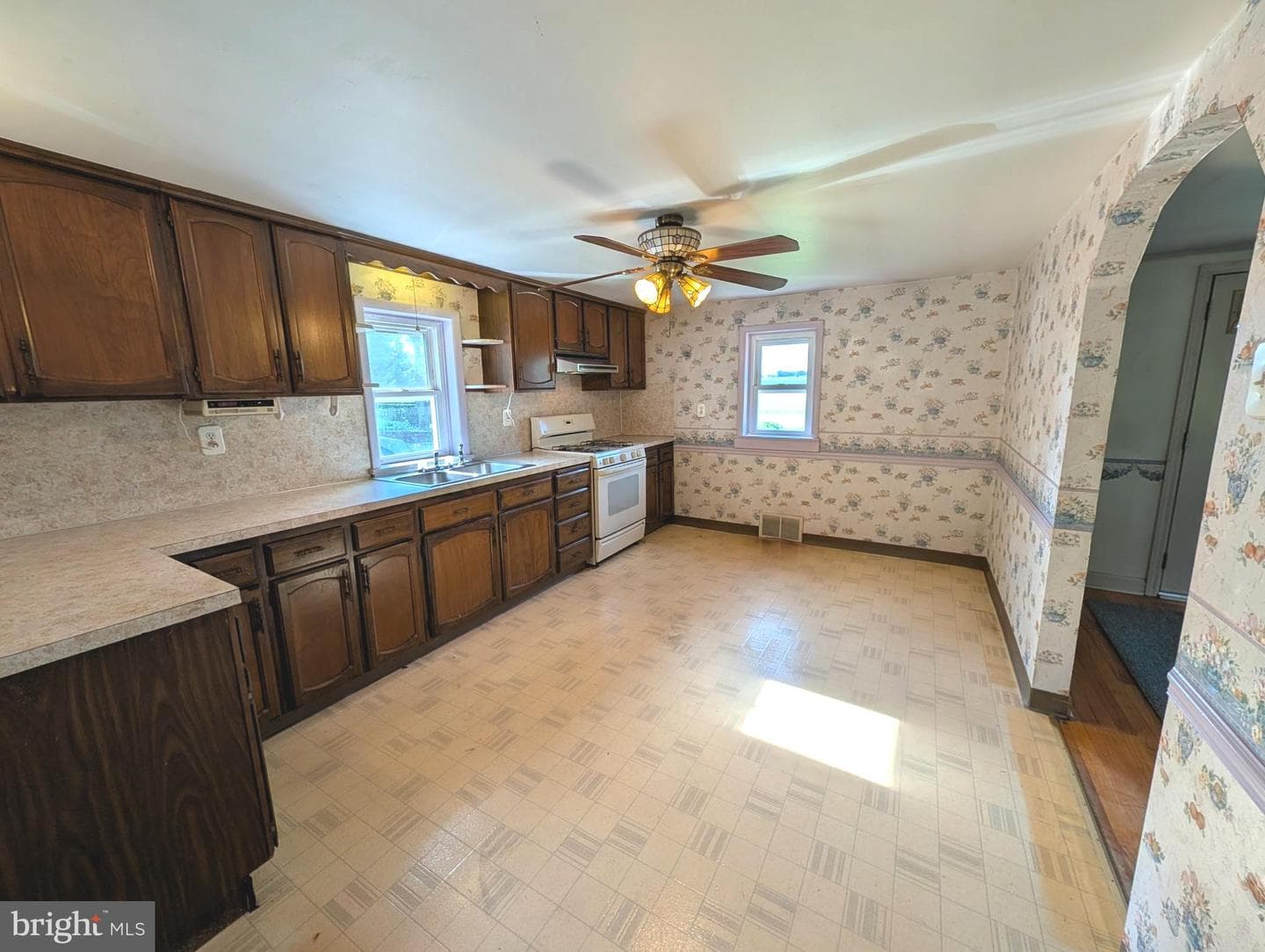 360 Schoolhouse Road photo 10
