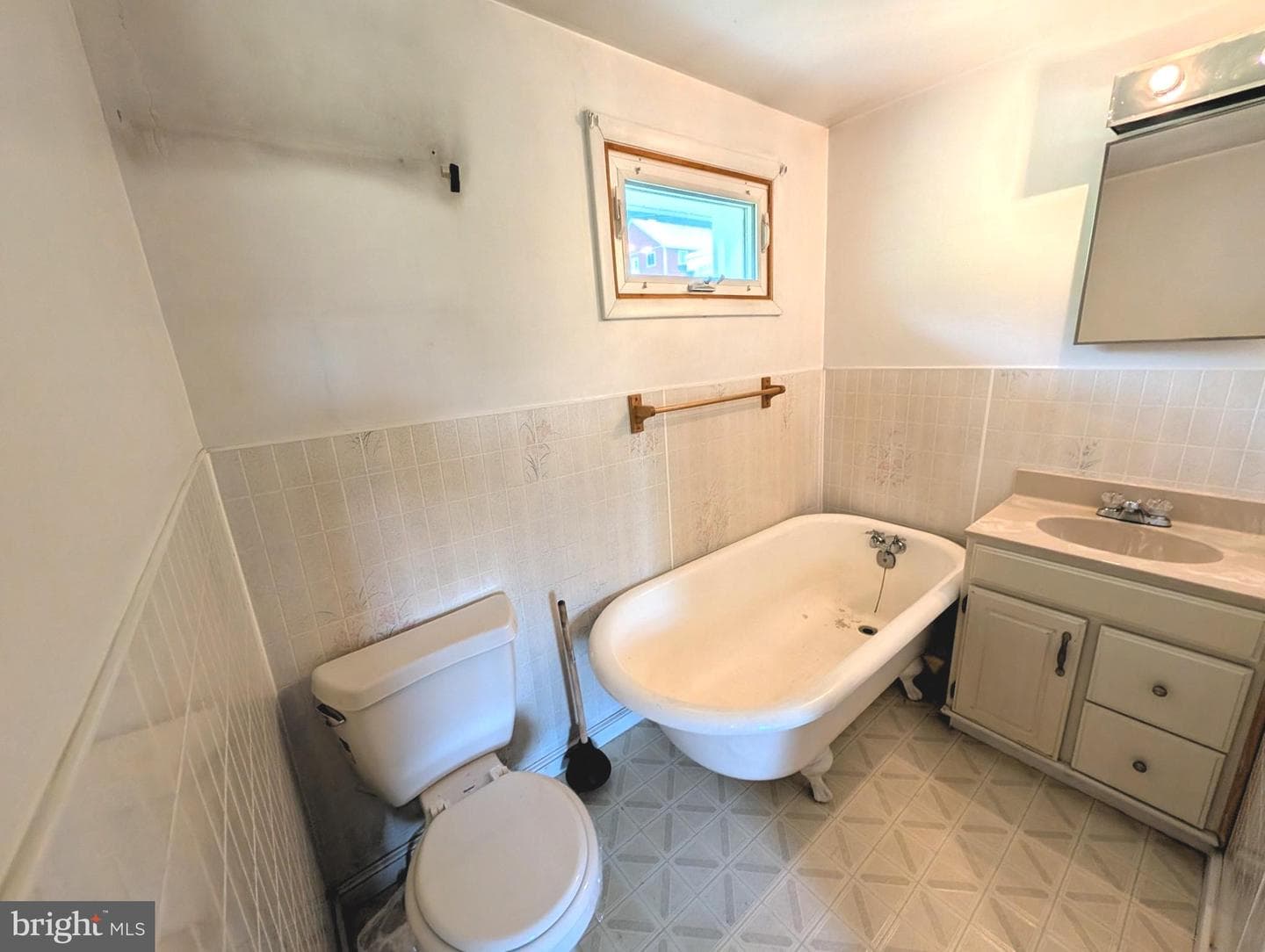 360 Schoolhouse Road photo 8