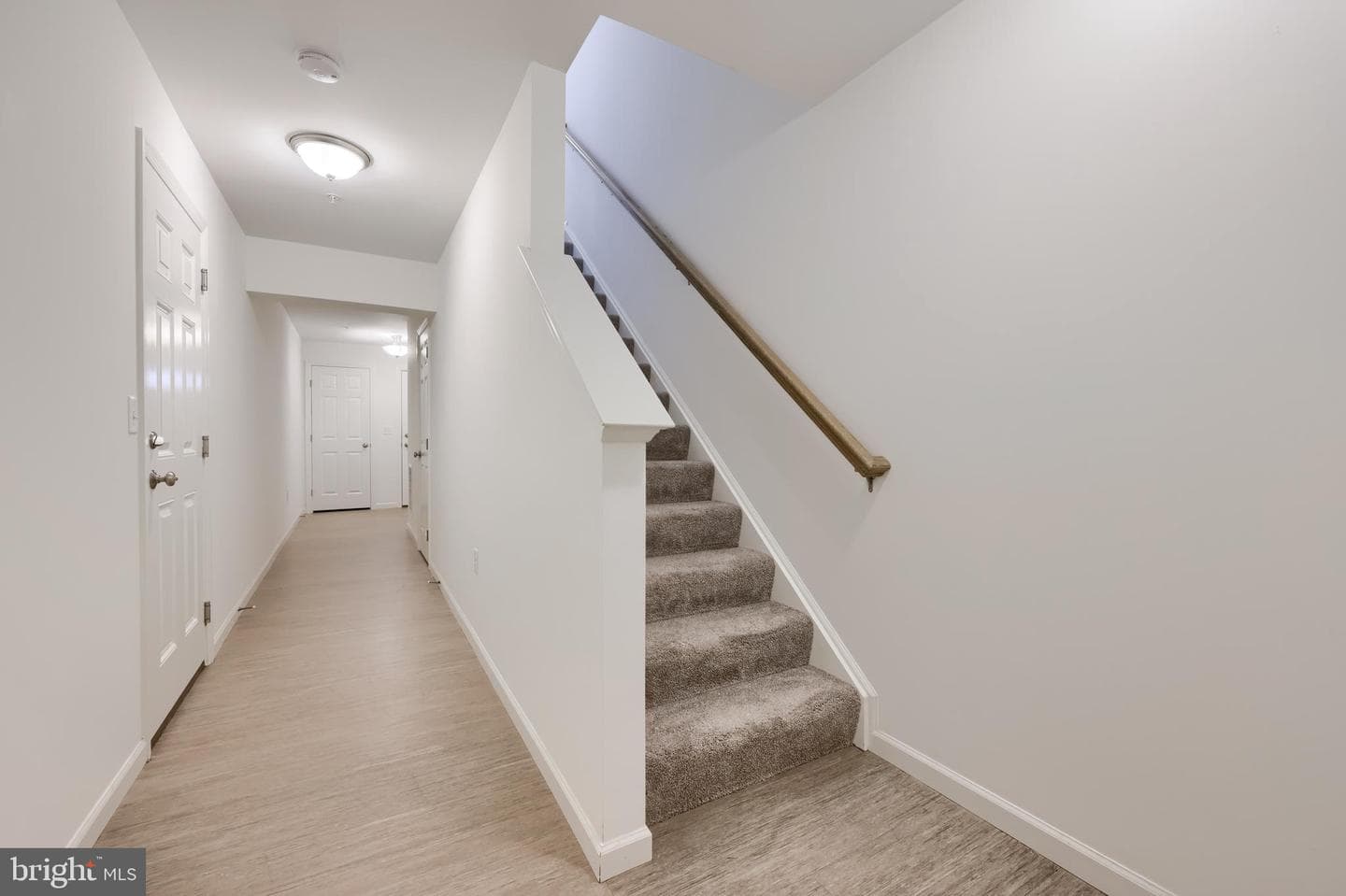 2421 Artesian Way photo 10