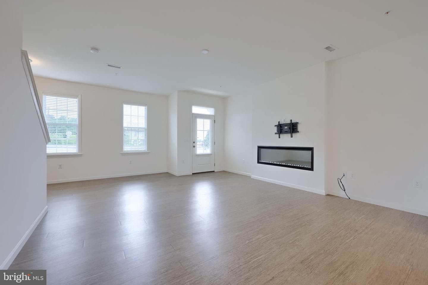 2421 Artesian Way photo 21