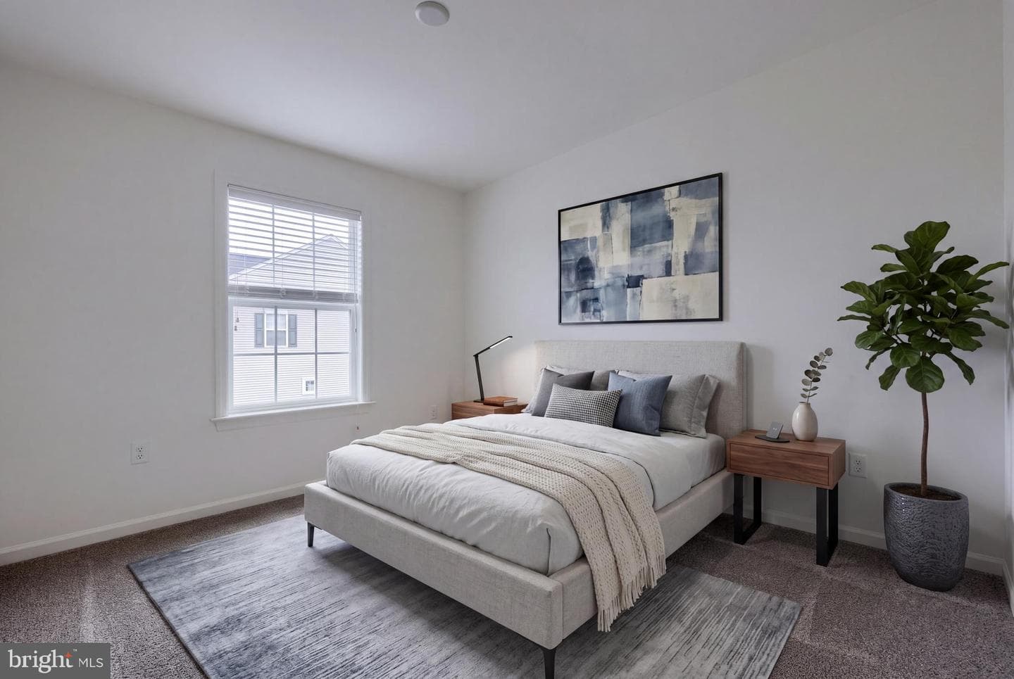 2421 Artesian Way photo 6