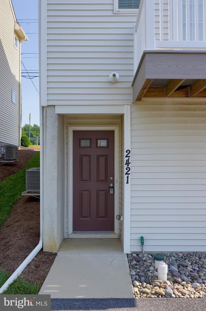 2421 Artesian Way photo 7