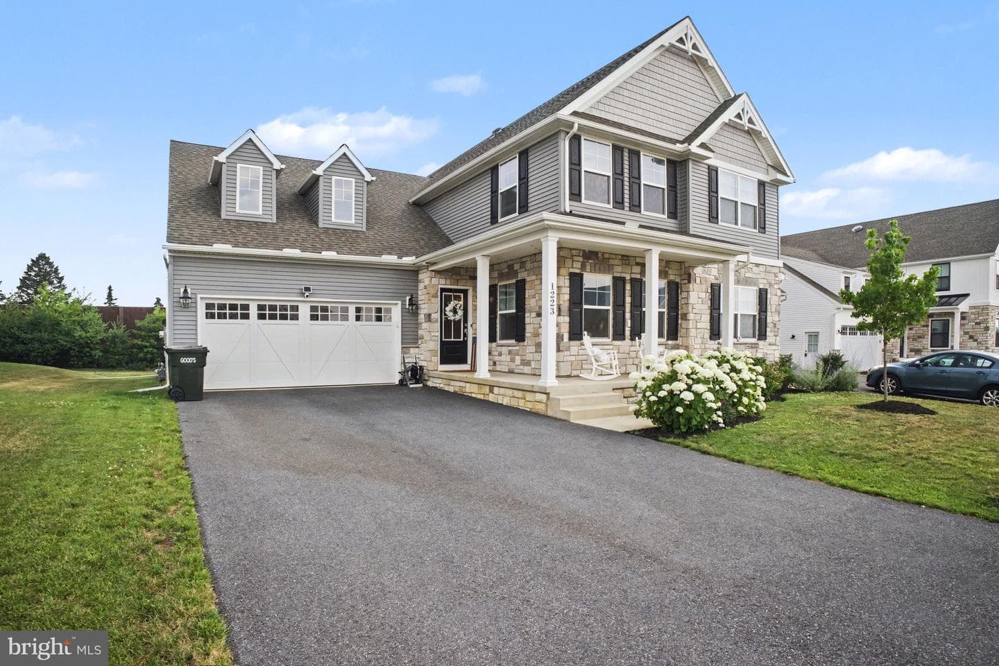 1223 Hershey Ln, Lancaster