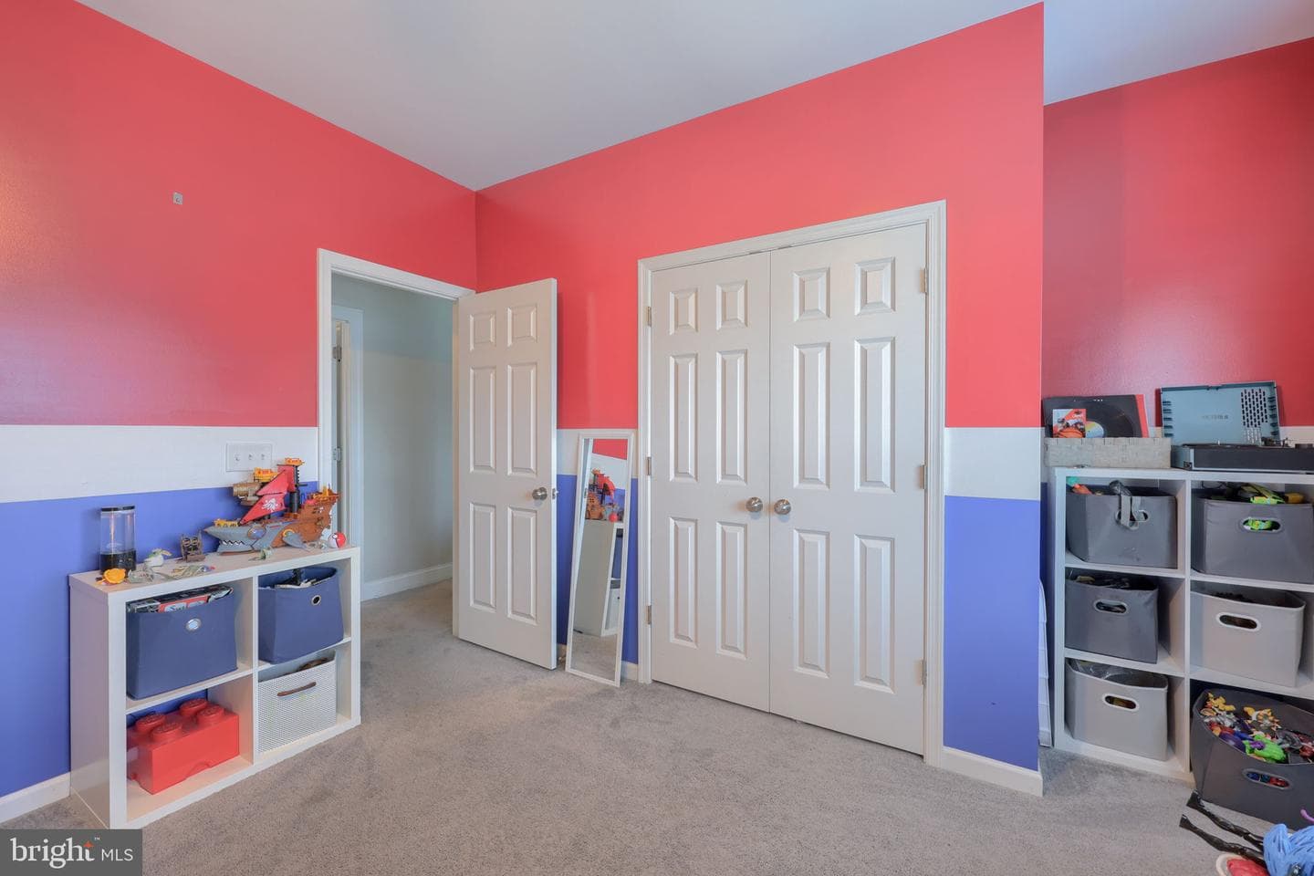 141 E Valley Road photo 45
