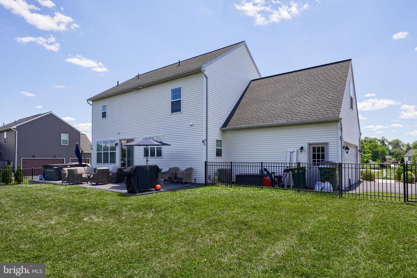 141 E Valley Road photo 52