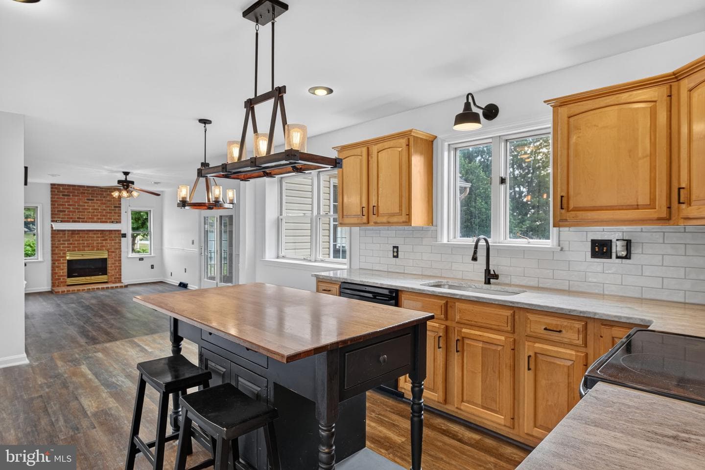 5 Village Dr photo 12