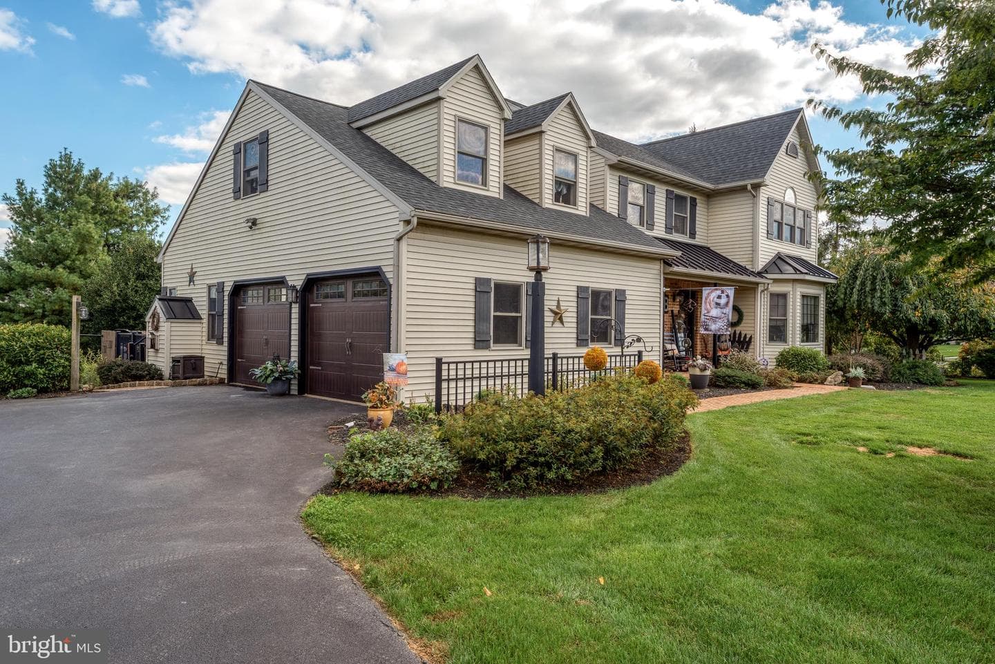 5 Village Dr, Lititz