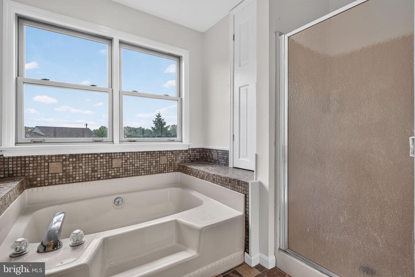 5 Village Dr photo 31