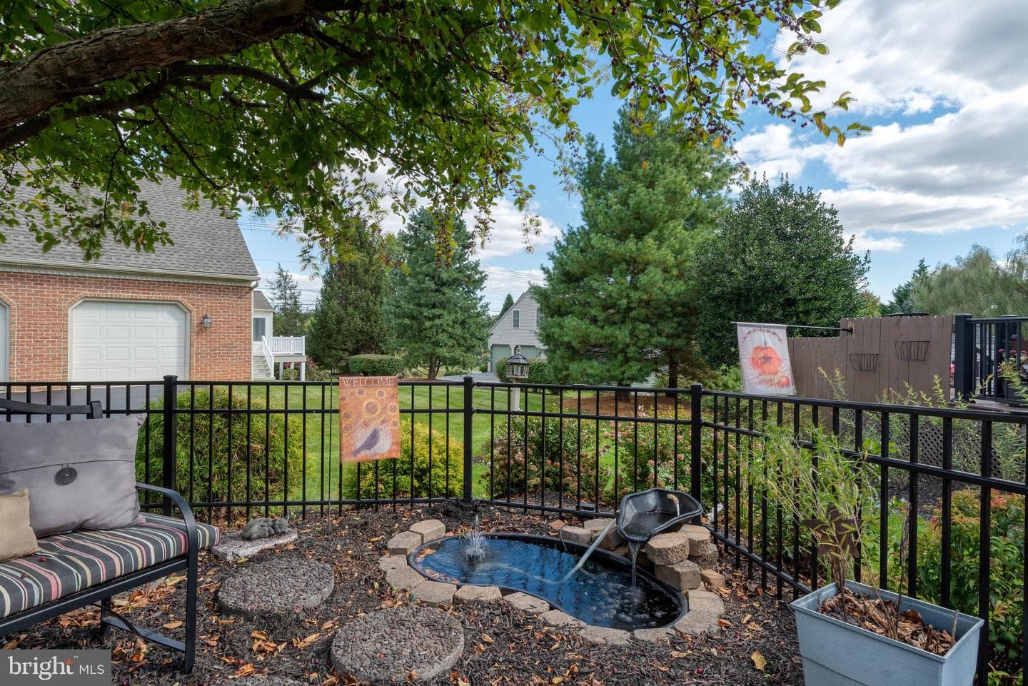 5 Village Dr photo 48