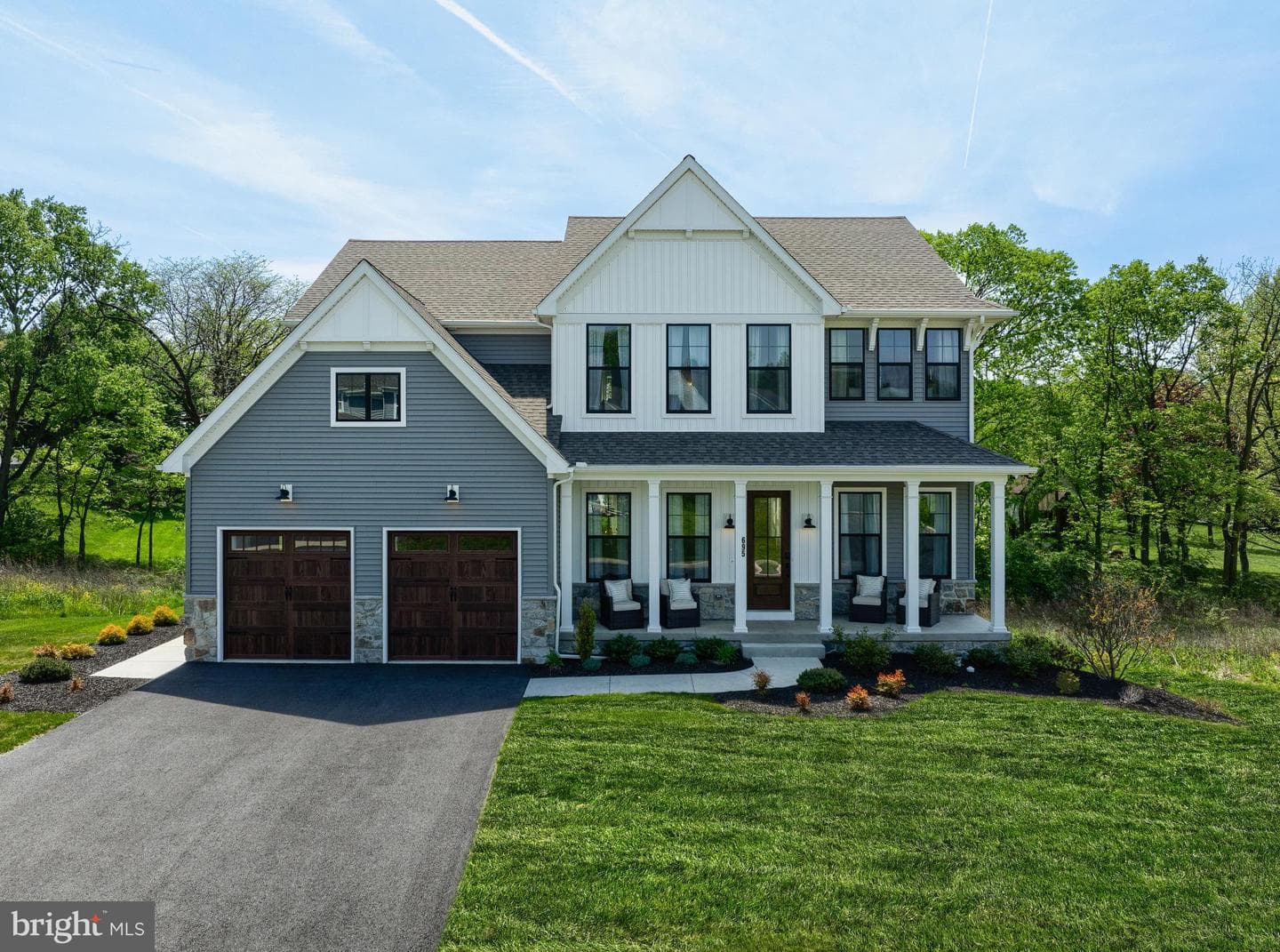695 Lawrence Boulevard, Lancaster