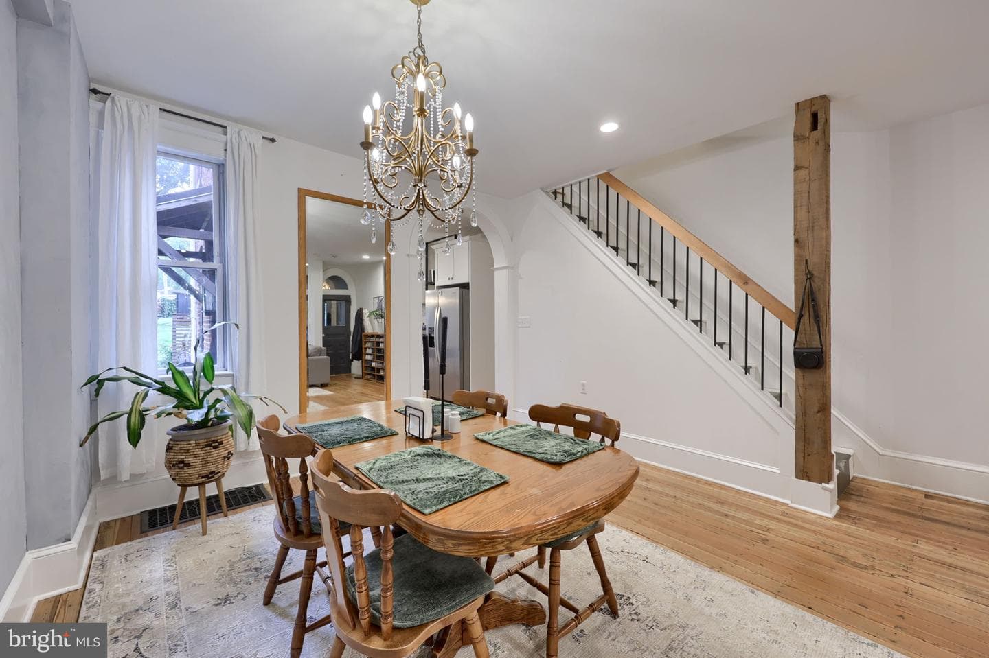 714 Manor Street photo 13