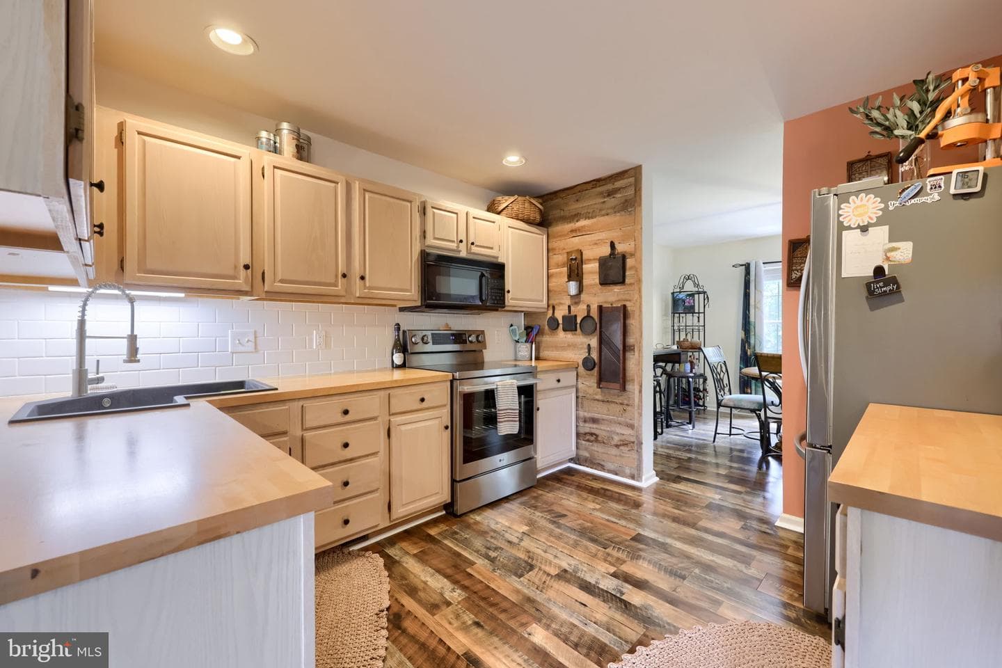 102 River Bend Park photo 17