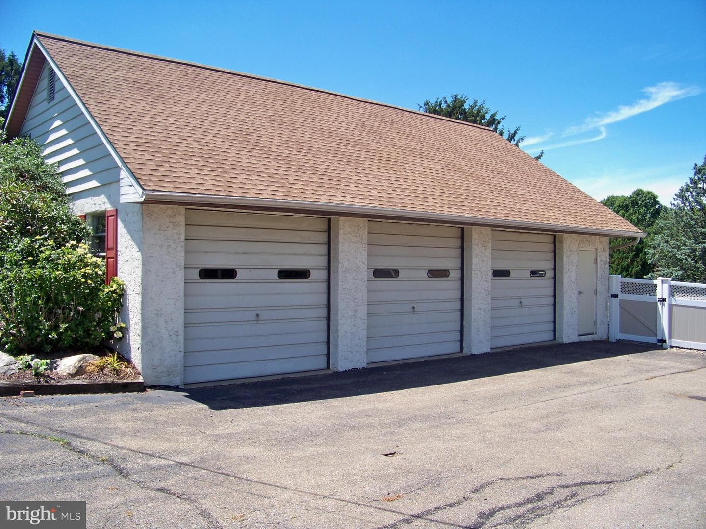 627 Truce Road photo 4