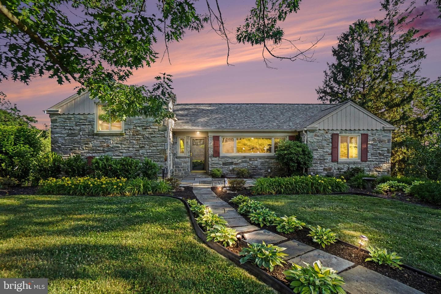 260 Blossom Hill Drive, Lancaster