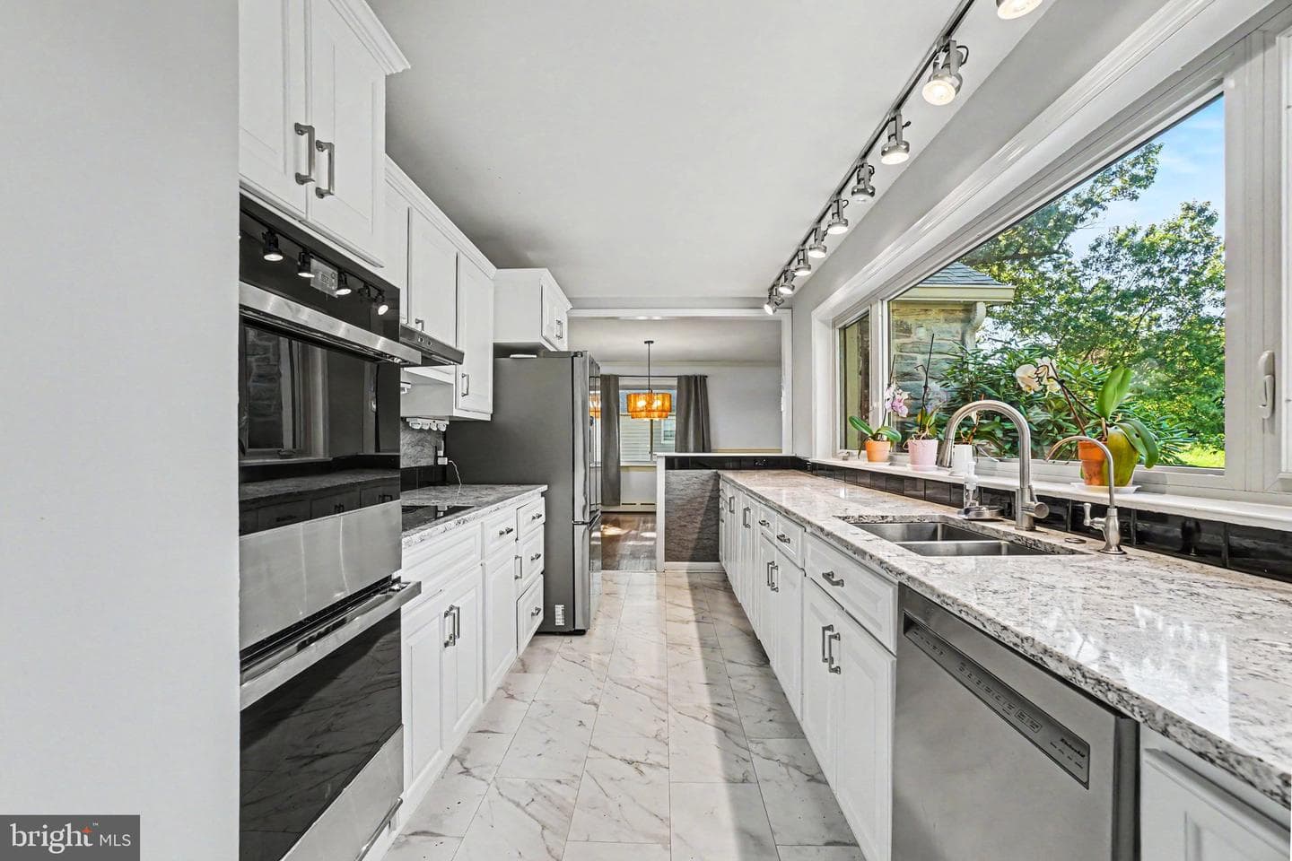 260 Blossom Hill Drive photo 3