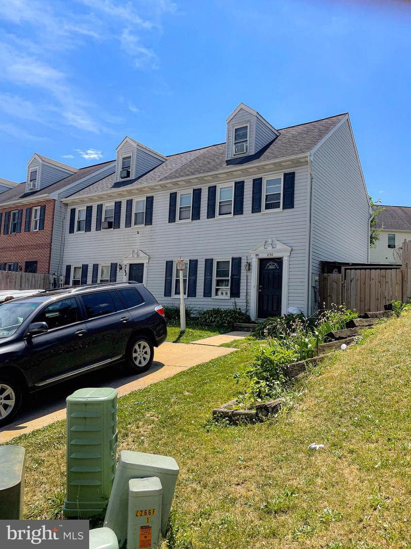 250 Heatherwood Drive, Ephrata