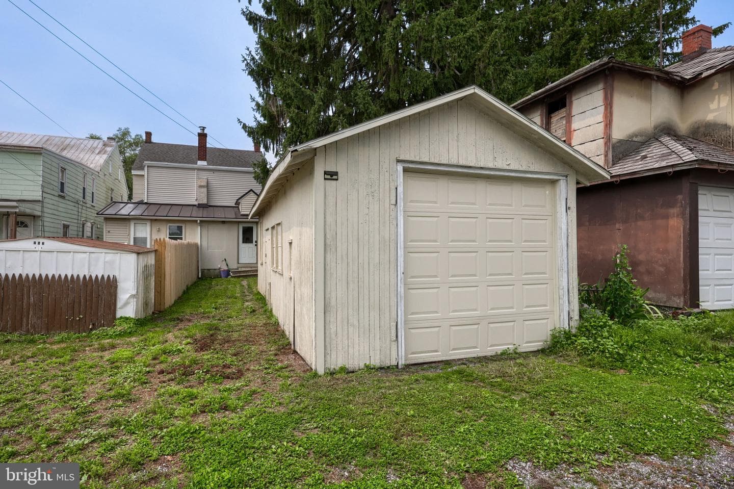 251 S Charlotte Street photo 4