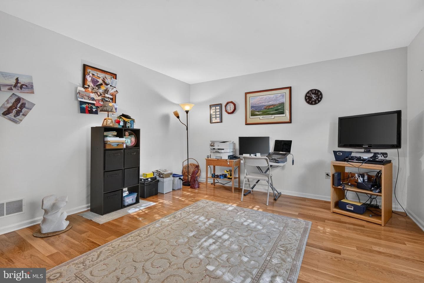 13 Diane Avenue photo 11
