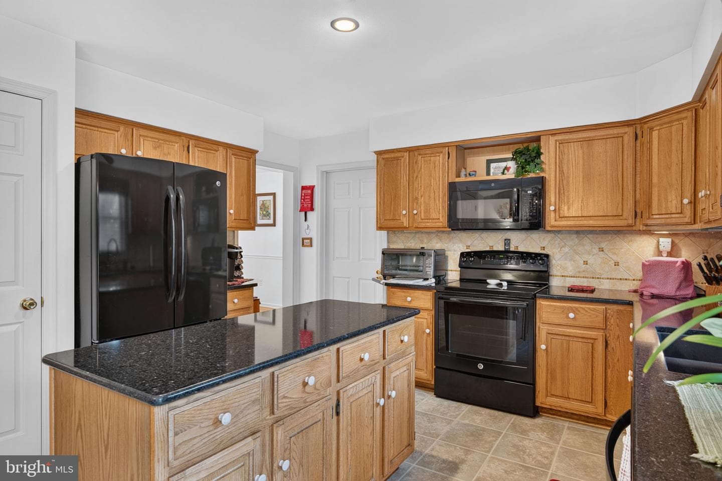 13 Diane Avenue photo 16