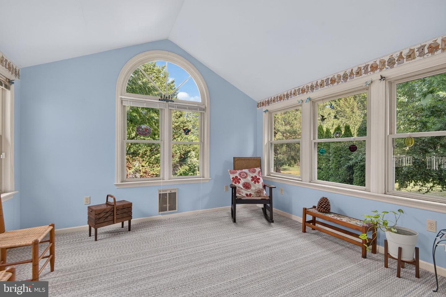 13 Diane Avenue photo 21
