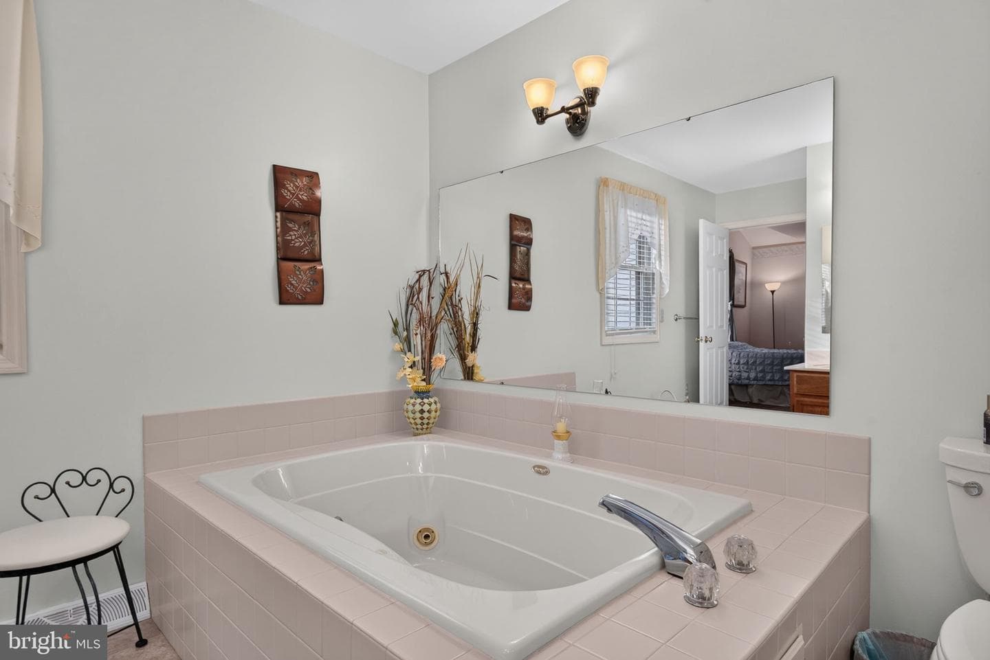 13 Diane Avenue photo 29
