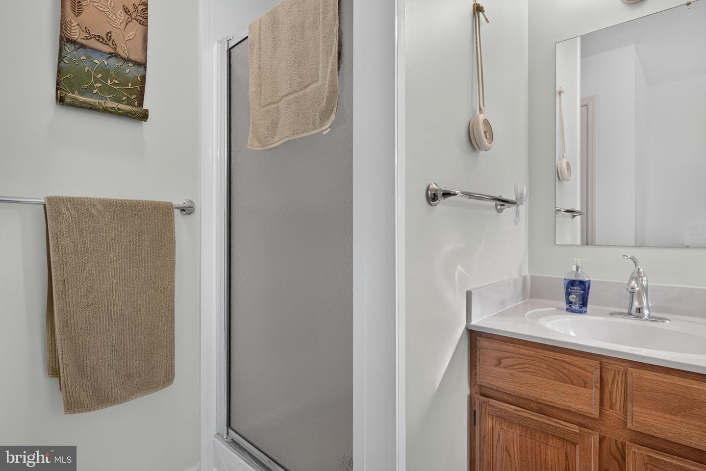 13 Diane Avenue photo 30