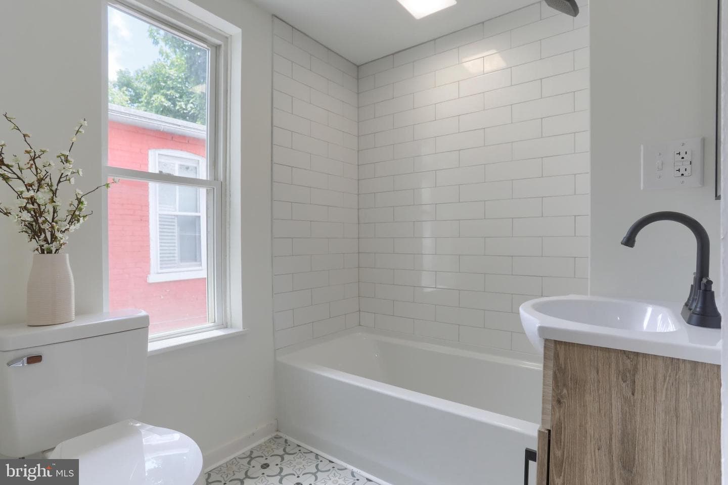 426 Nevin Street photo 30
