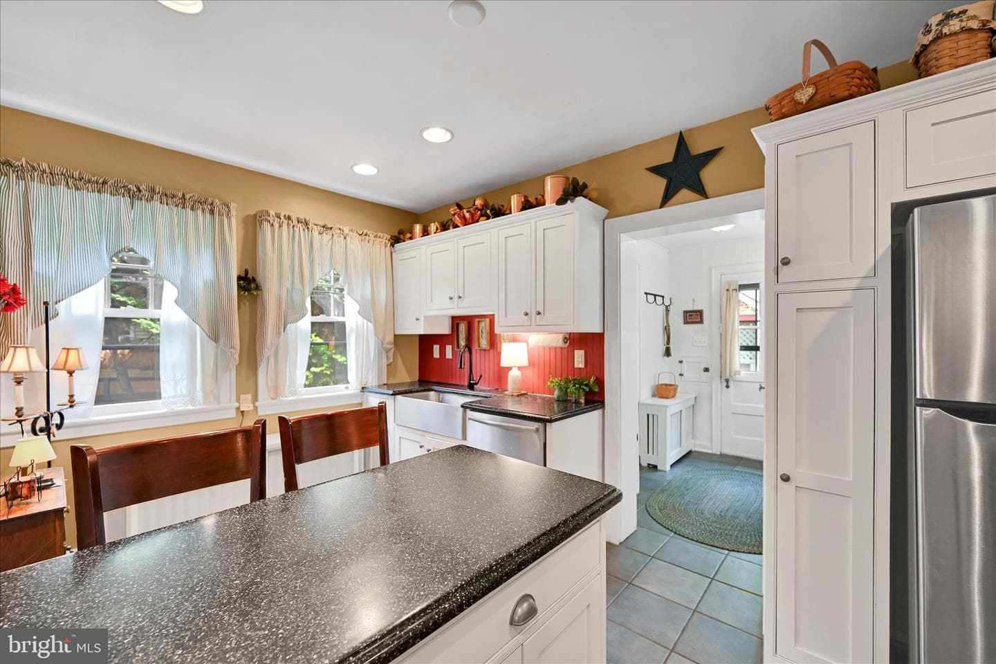 11 Union Avenue photo 18