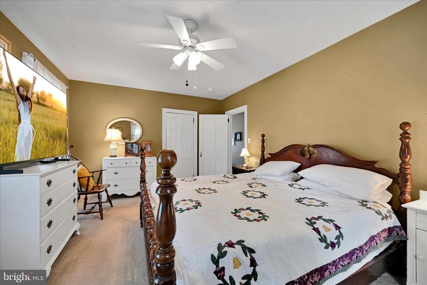 11 Union Avenue photo 23