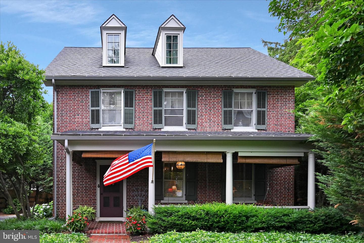 11 Union Avenue photo 3
