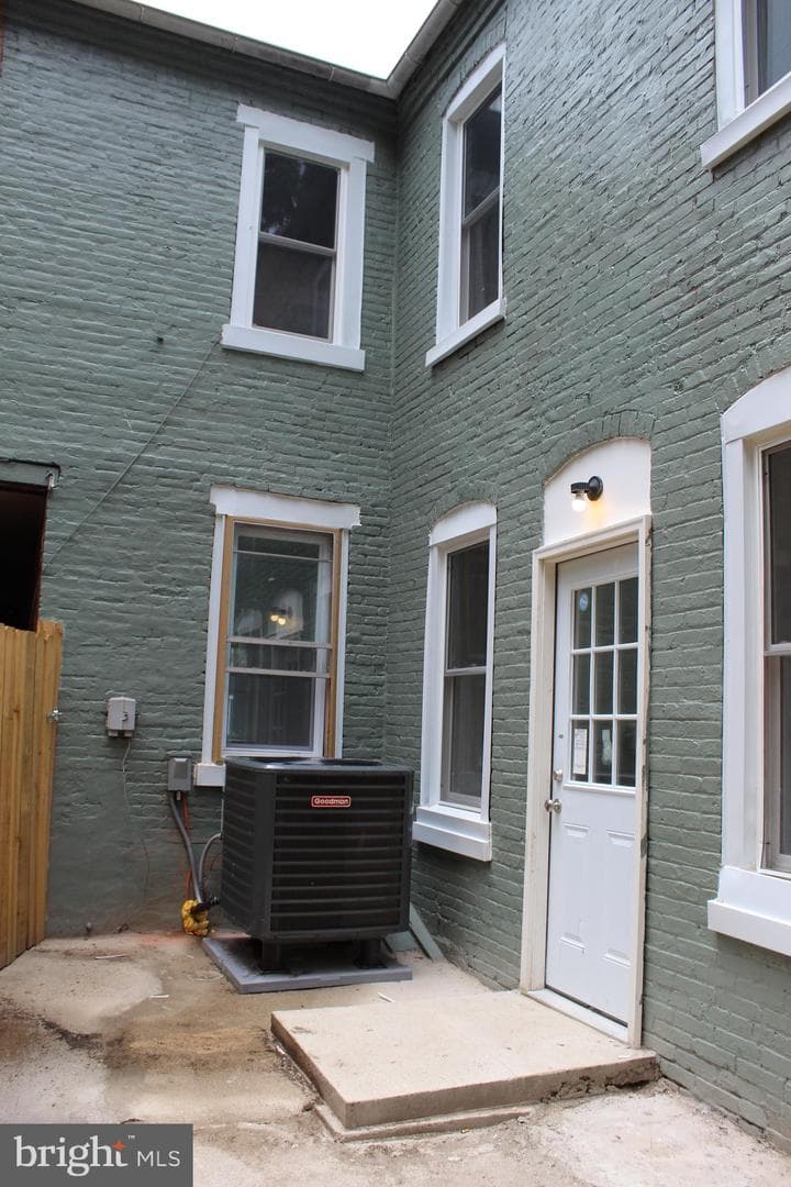 341 S Prince Street photo 32