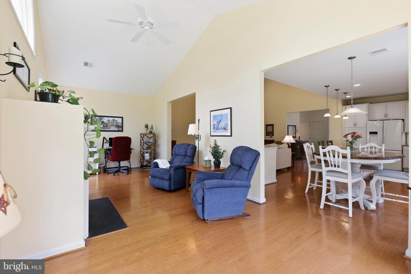 1063 Presidents Drive photo 20