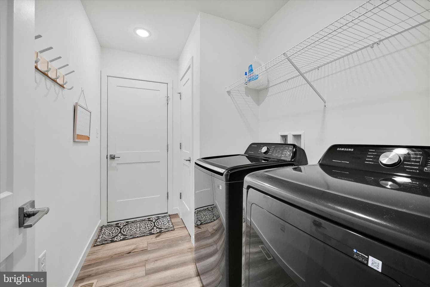 823 Talon Way photo 10